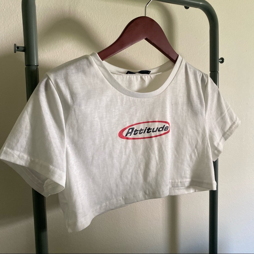 Attitude croptop tee